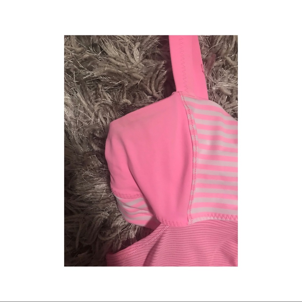 {Lululemon} Back On Track Tank - Picture 6 of 7